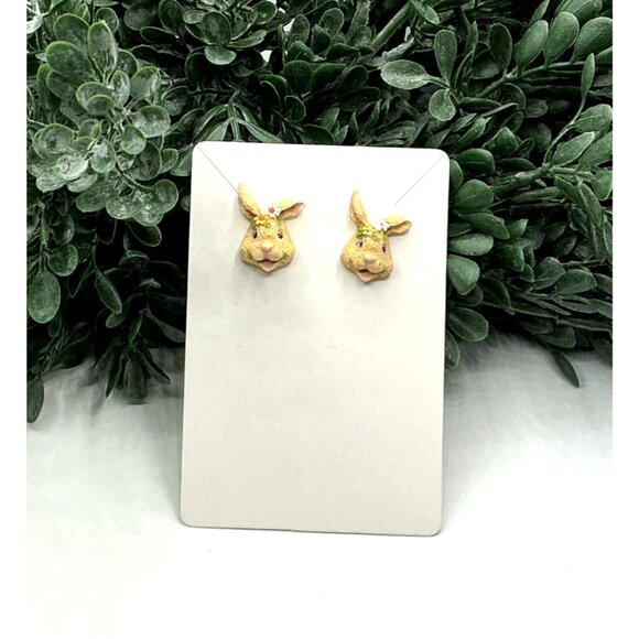 Adorable Bunny Stud Earrings With Floral Accents - Picture 4 of 5